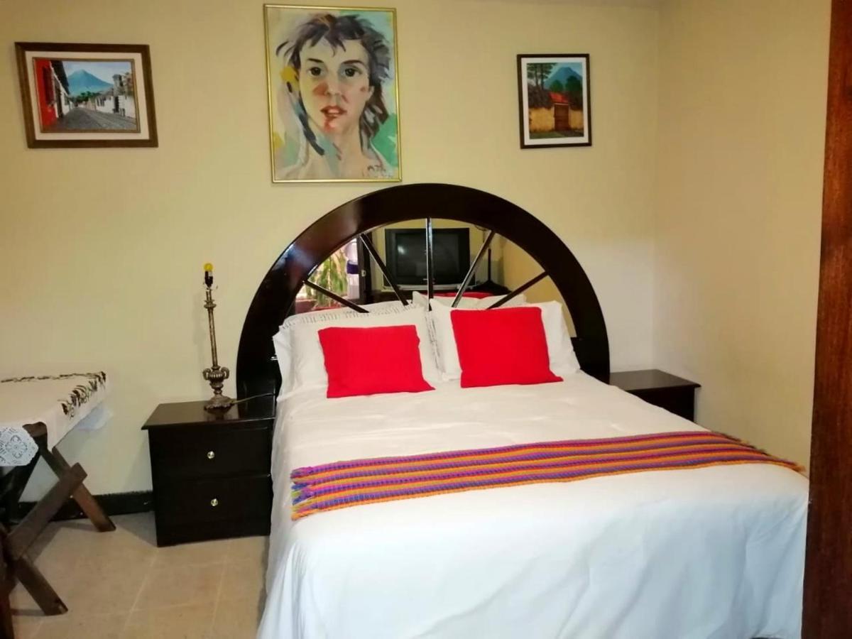 Casa De Leon Hotel Antigua ภายนอก รูปภาพ