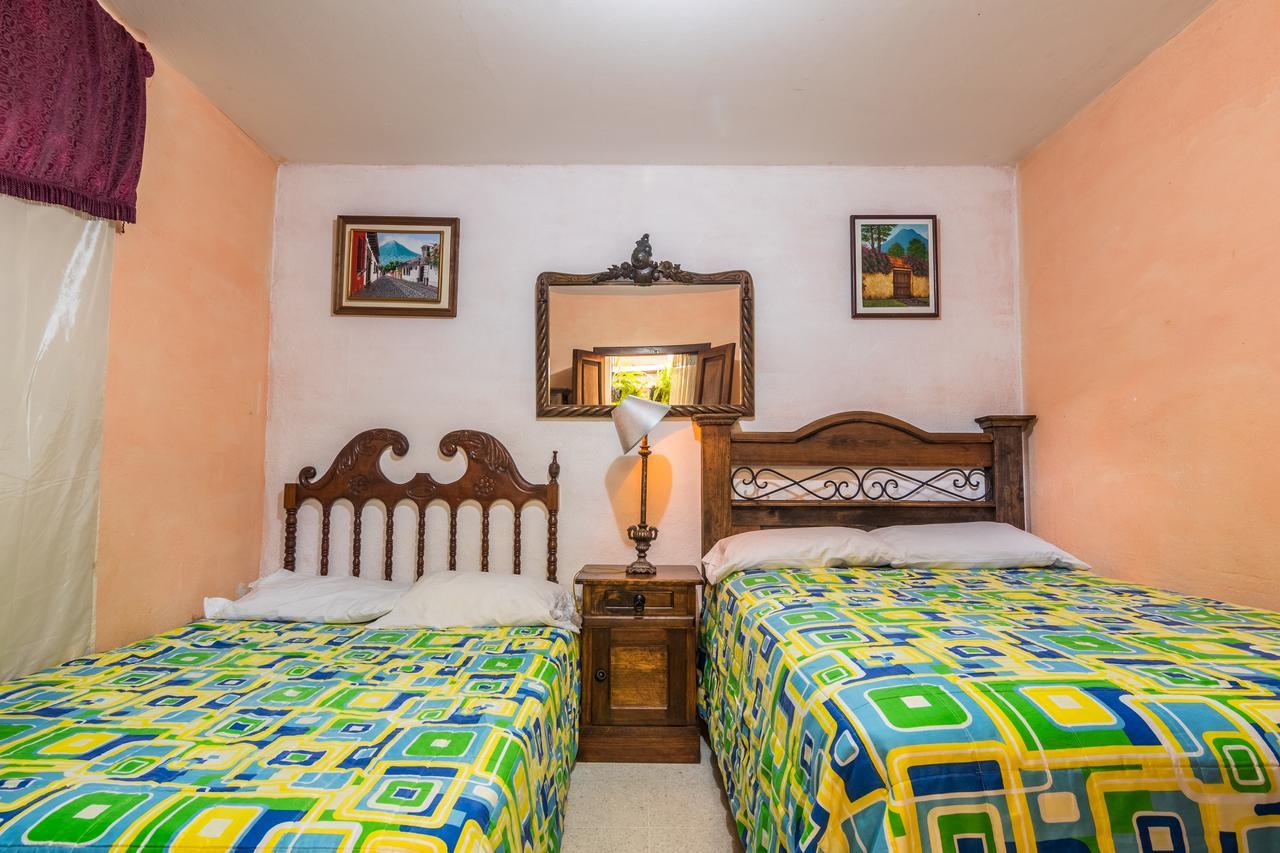 Casa De Leon Hotel Antigua ภายนอก รูปภาพ